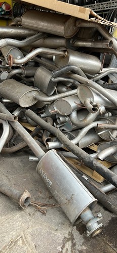 Stock marmitte nuove auto - marmitte,